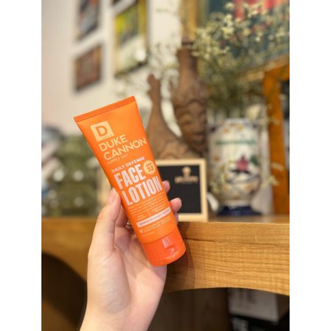  Kem chống nắng và dưỡng ẩm Duke Cannon Face Lotion ( Dành cho da thường) 