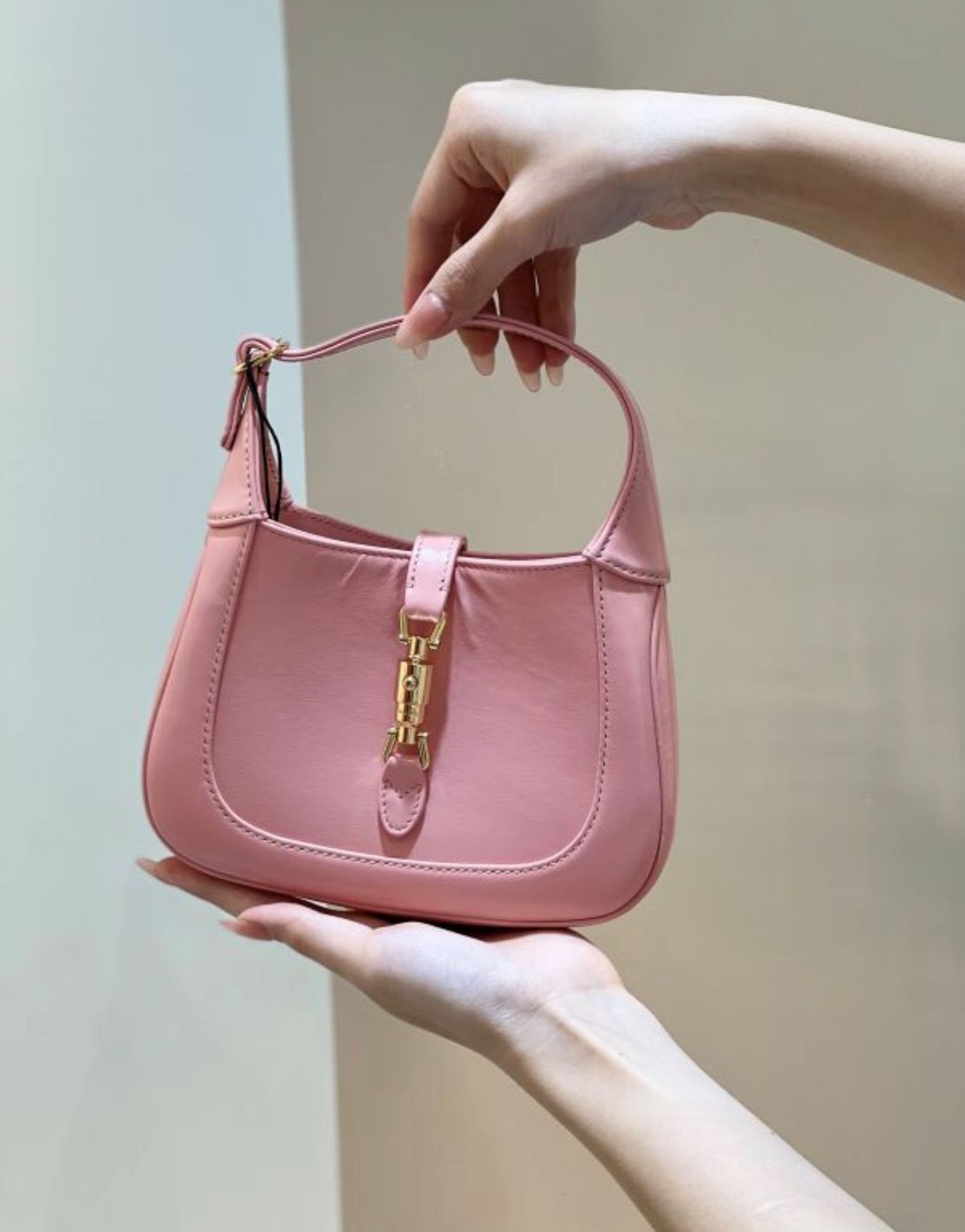  Gucci Jackie Pink 