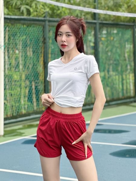 Áo thun thể thao nữ cổ tim Reeta A3006