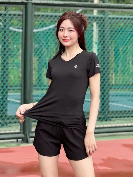 Áo thun thể thao nữ cổ tim Reeta A3006