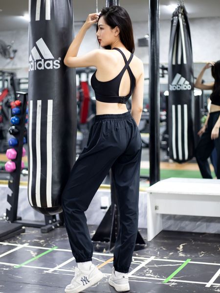 Quần dài jogger thể thao nữ Reeta A3021
