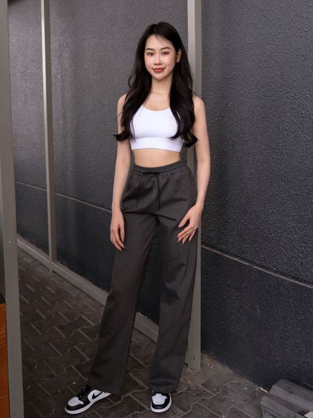 Quần dài thể thao nữ phom rộng ống suông A2522