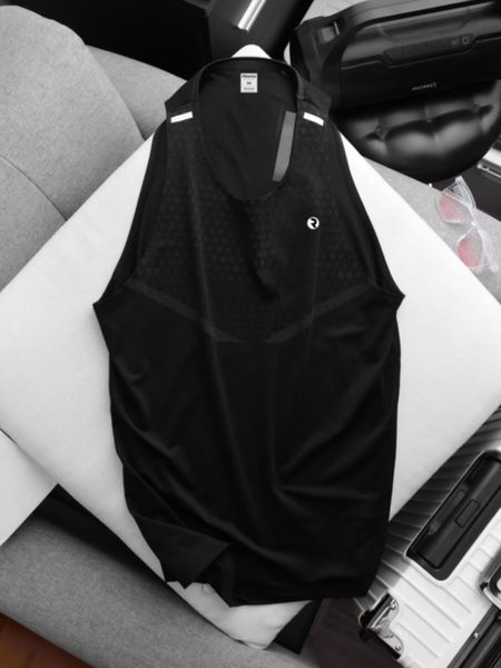 Áo tanktop nam Graphic Zone Reeta A2224