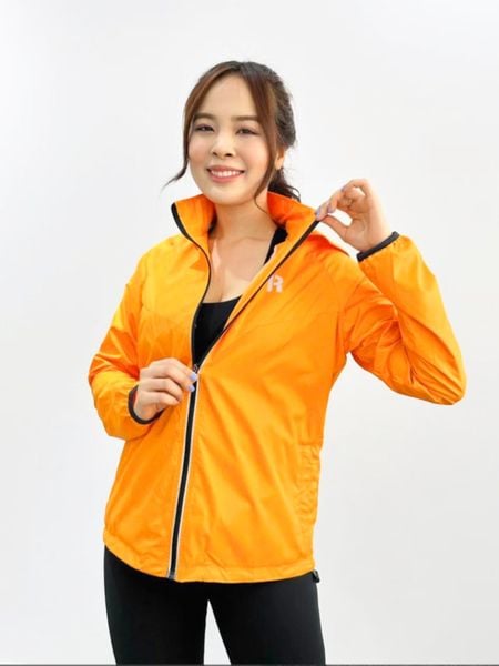 Áo khoác dù thể thao nữ Reeta A1839