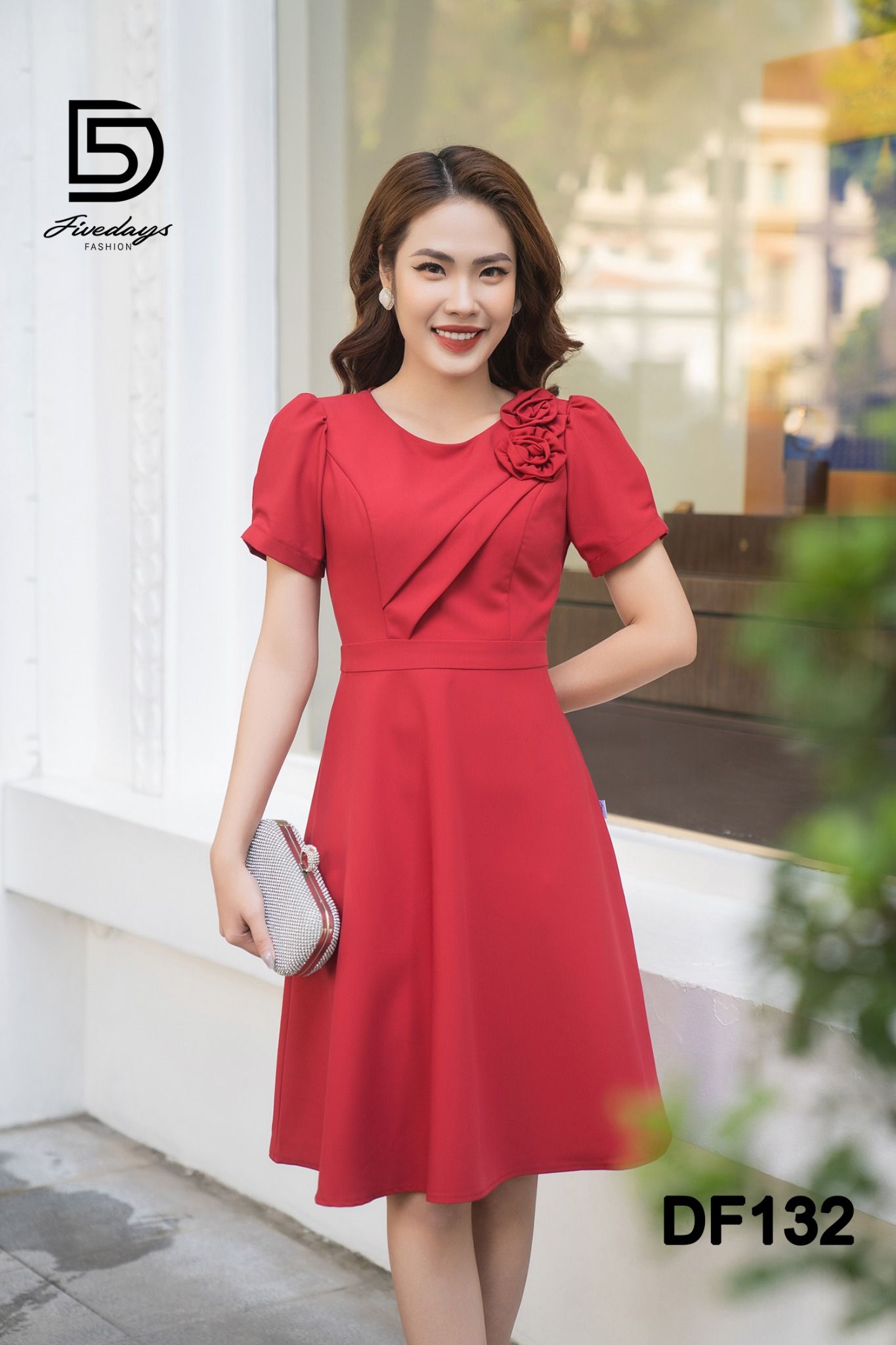 Váy hoa xanh chất liệu tơ sống quây vai dáng xòe Lep 1VA02316XL  MixASale