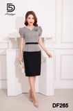  Peplum kẻ cổ V có đai eo hoa ngực 