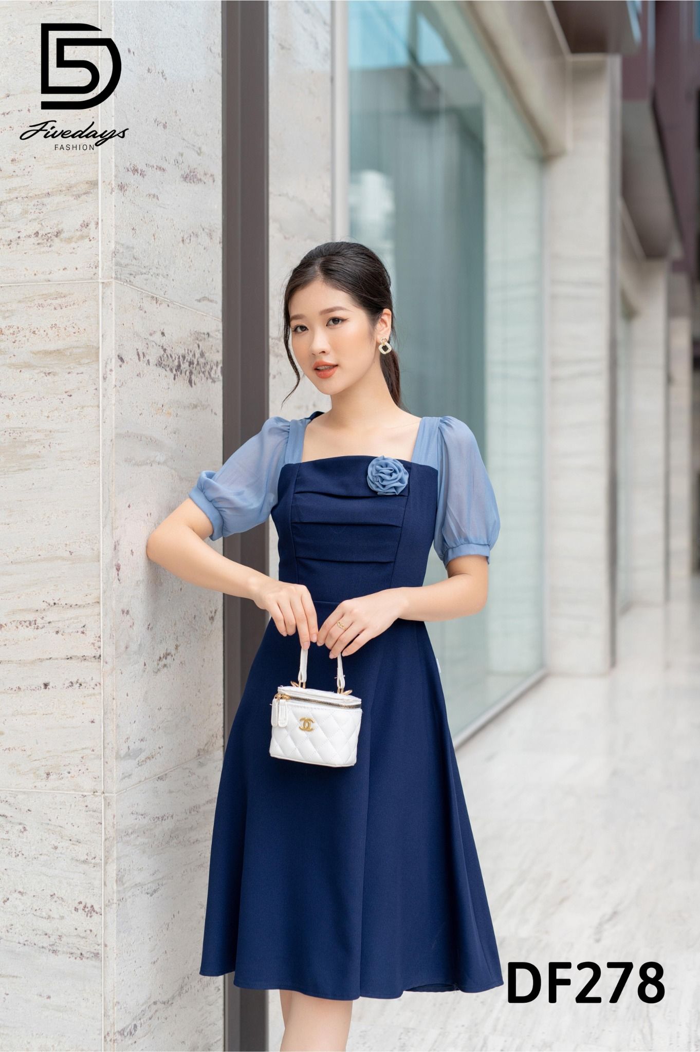 ĐẦM XÒE CỔ VUÔNG TAY NGẮN  2397
