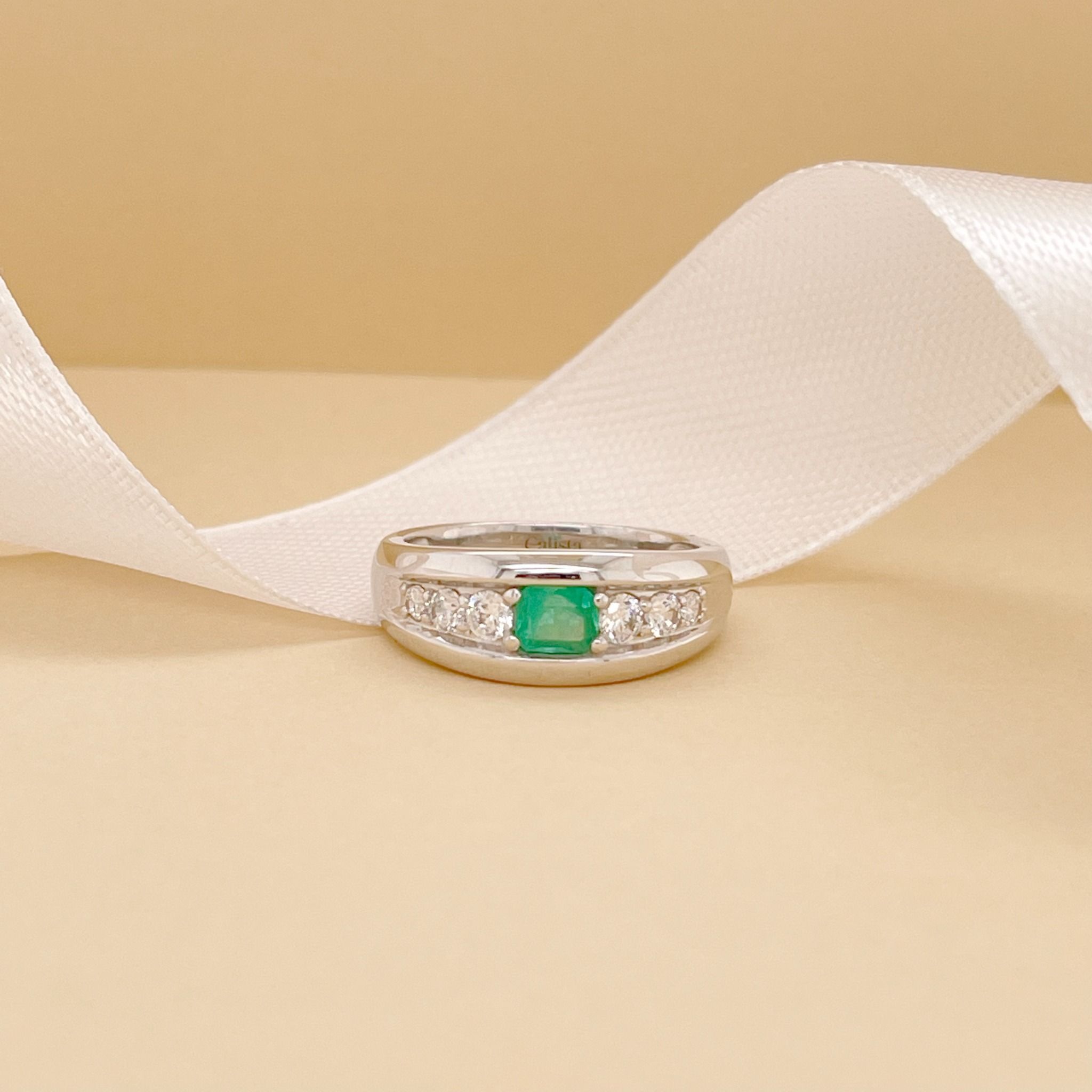  Nhẫn Vàng K10WG đính Emerald Calista ABRG05247 