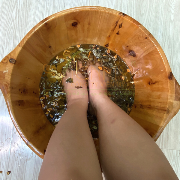  Chậu gỗ ngâm chân gỗ bách hương - miệng bo tròn 