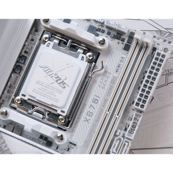  Mainboard Gigabyte X870I AORUS PRO ICE (rev. 1.0) 