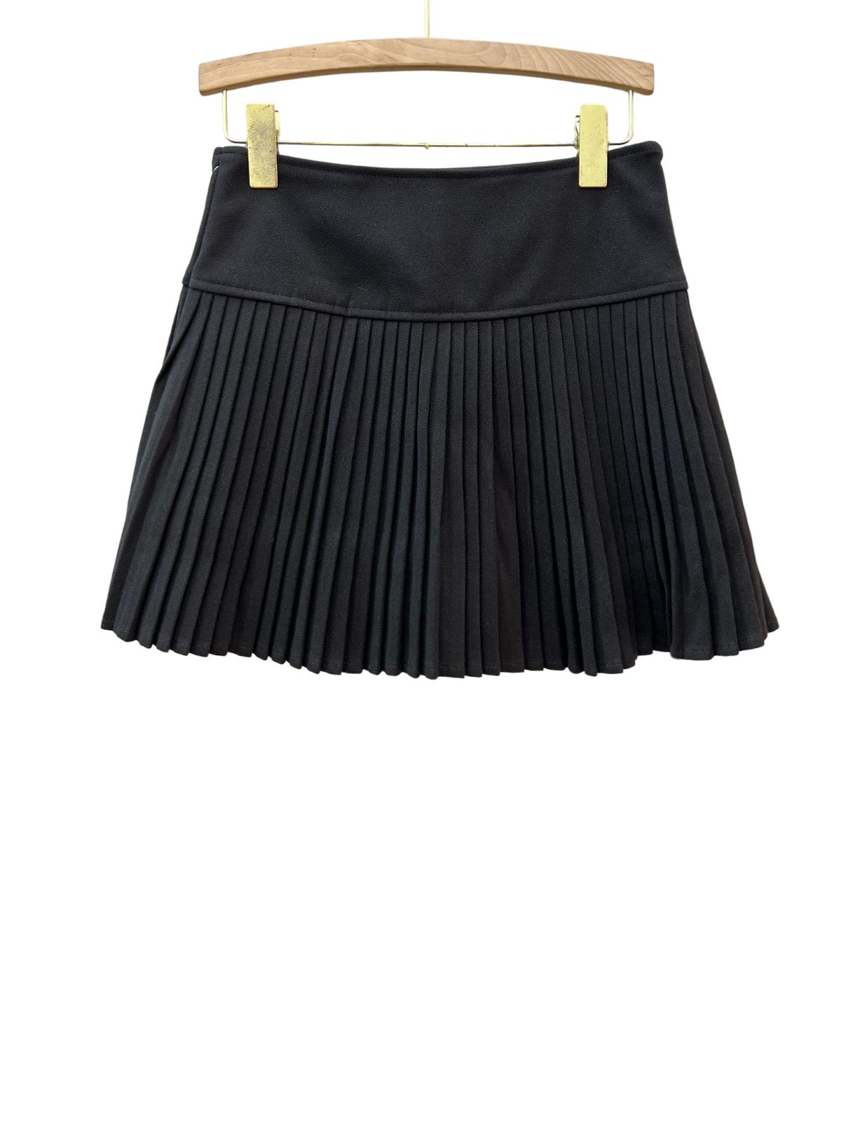 Chân váy xếp ly ngắn dáng tennis chữ a xòe màu đen nâu có quần nót trong