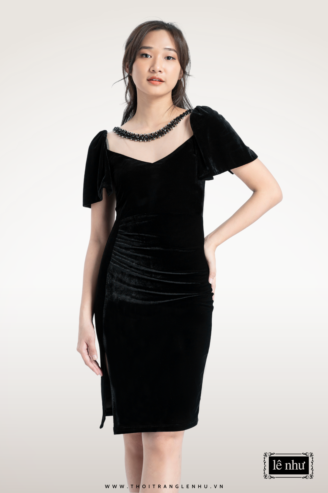 Đầm xòe nhung màu đen phối lưới  C4188