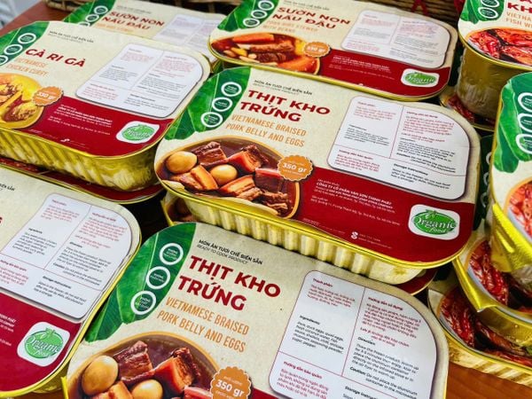 Thịt kho trứng Bếp O hộp 330gram