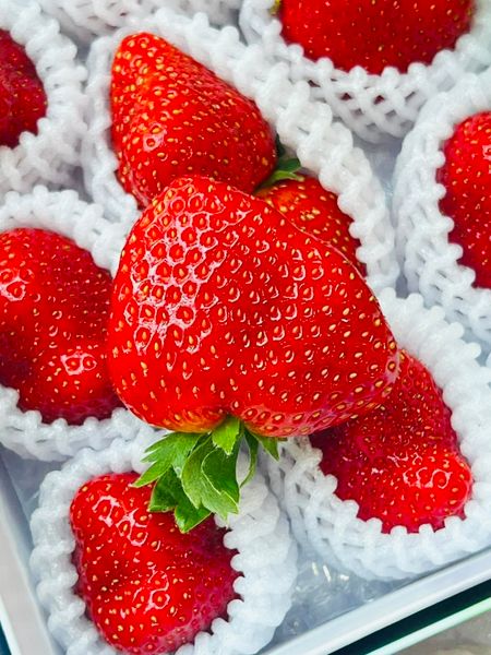 Dâu mộc châu Hana Organicfood hộp 250gr