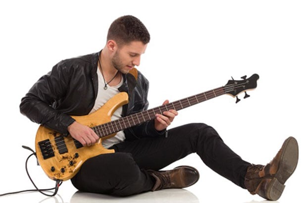 sự khác nhau cơ bản giữa guitar và bass