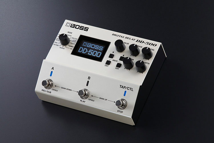 Boss DD-500 với 12 chế độ delay nổi bật