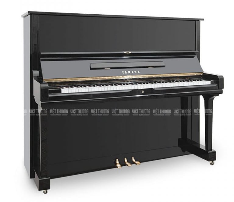  Yamaha U3H