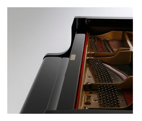 Thùng đàn GL-40 được thiết kế theo tiêu chuẩn piano Kawai