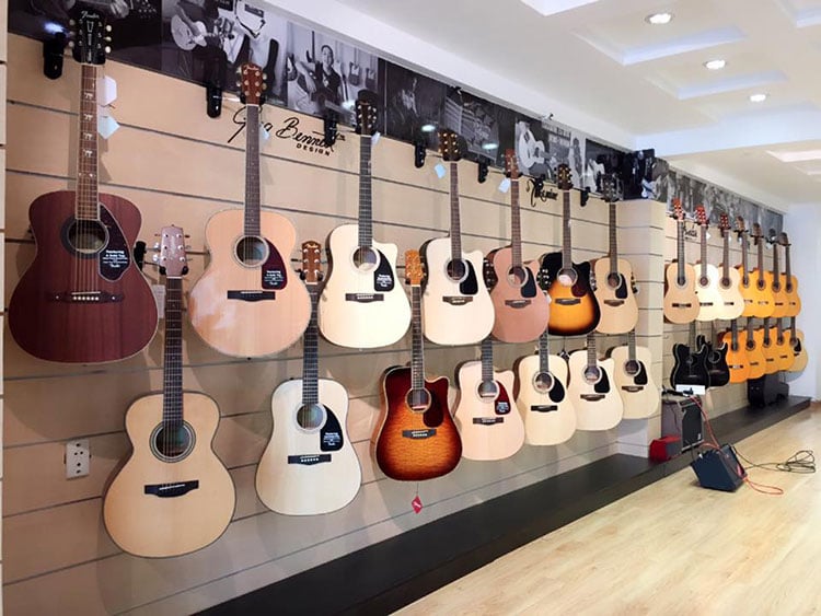 Mua đàn Guitar ở đâu uy tín tại TPHCM