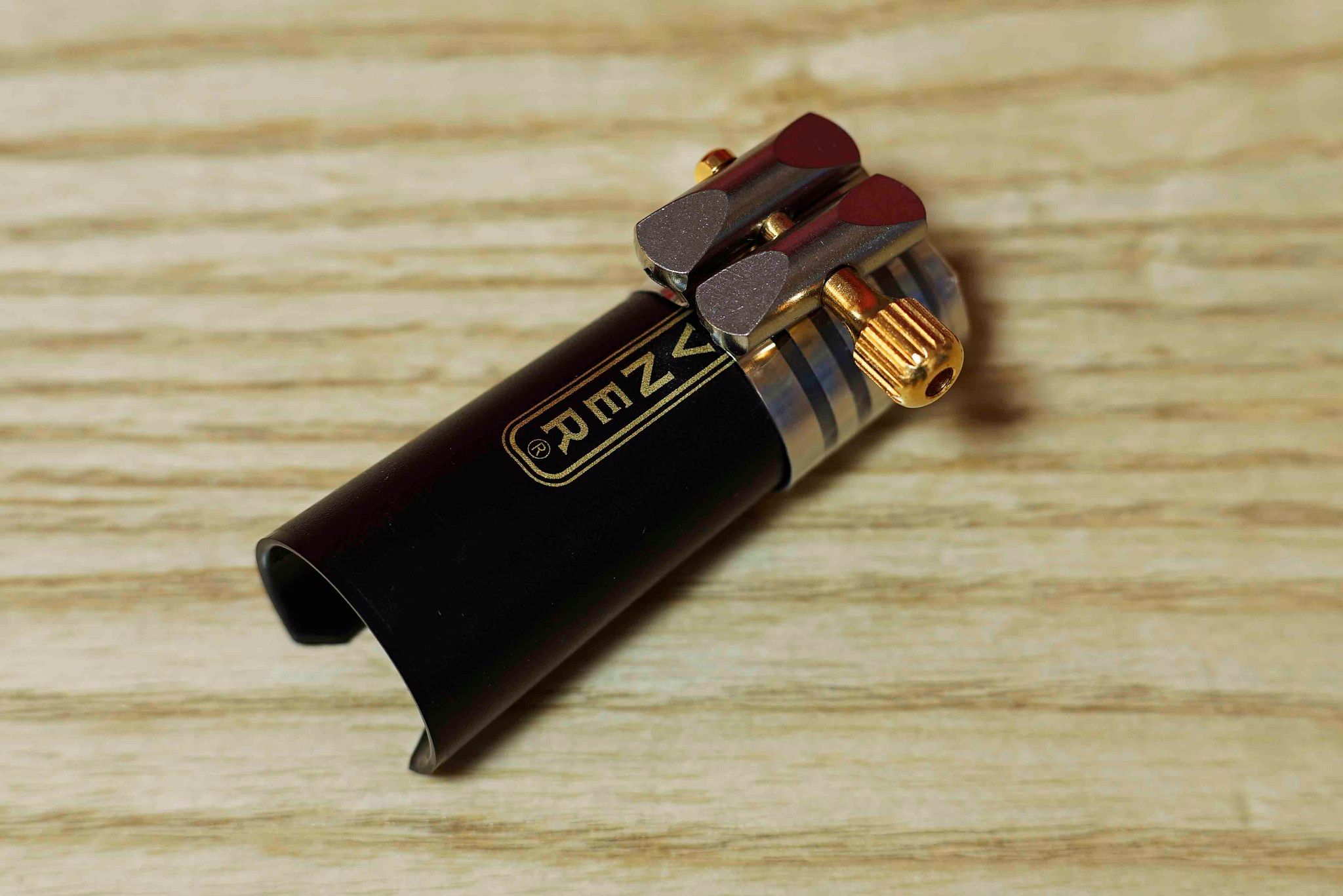  ROVNER ROVNER P1RL Nắp đậy và đai kèn Alto/Ten Sax 