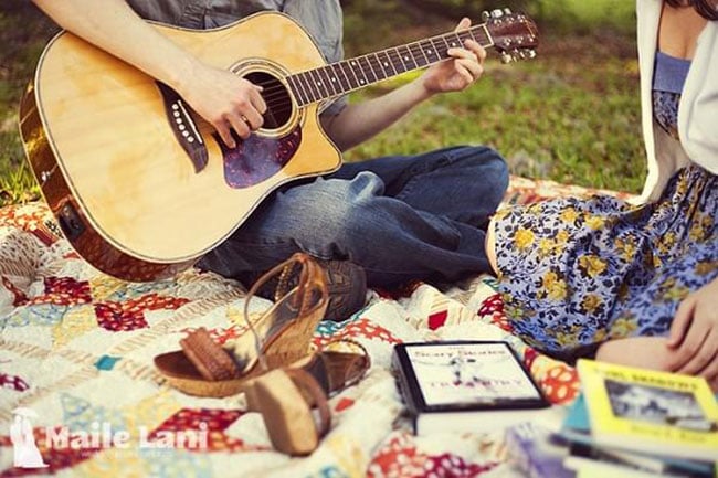 Tại sao bạn nên chơi đàn Guitar Acoustic