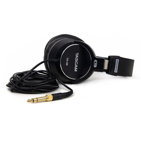  Tai nghe kiểm âm TASCAM TH-06 