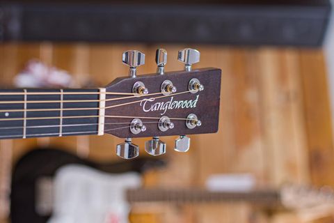 Thương hiệu Tanglewood và những cây guitar acoustic nổi bật