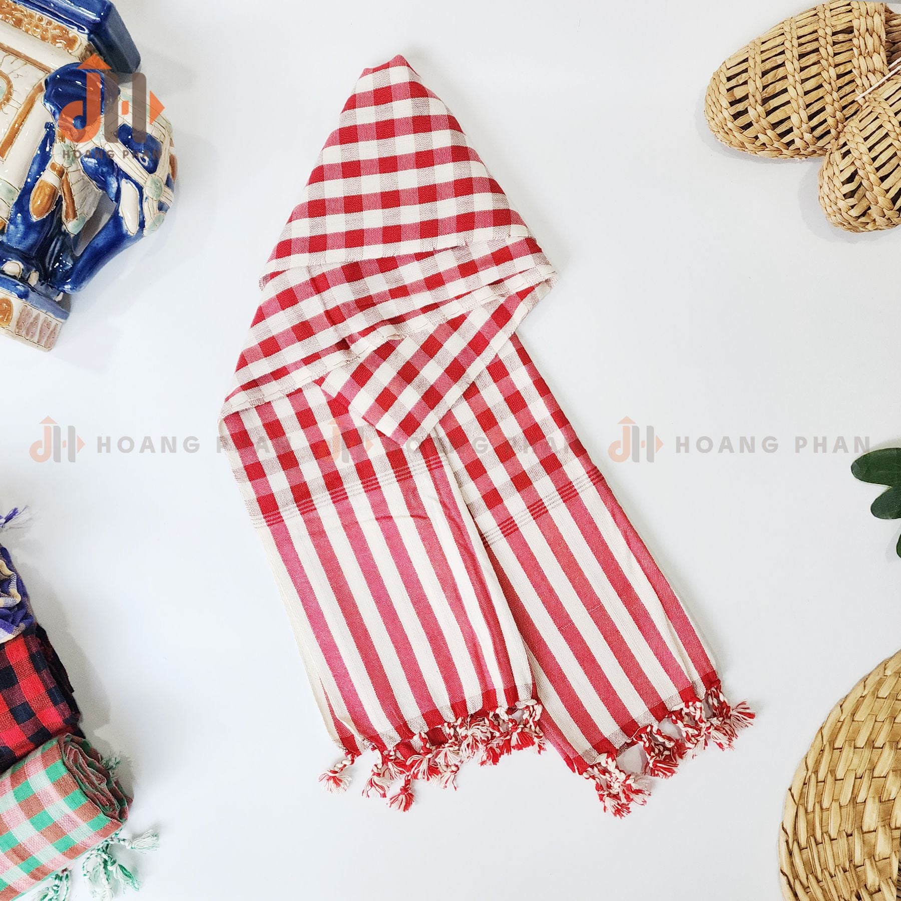 [Quà tặng Văn hoá] Khăn rằn truyền thống caro lớn – Ổ GALLERY & SHOP