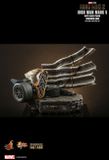 [ĐẶT TRƯỚC] HOT TOYS EXCLUSIVE - HOT TOYS MMS400D18C - IRON MAN 2 IRON MAN MARK V & RACE TRACK DIORAMA BASE