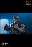 [ĐẶT TRƯỚC] HOT TOYS MMS703 - THE FLASH : BATMAN