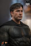 [ĐẶT TRƯỚC]  Hot Toys MMS731 : BATMAN V SUPERMAN: DAWN OF JUSTICE BATMAN (2.0) - NORMAL VERSION