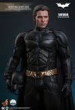 [ĐÃ PHÁT HÀNH] ] HOT TOYS QS019 - THE DARK KNIGHT TRILOGY BATMAN 1/4TH SCALE COLLECTIBLE FIGURE