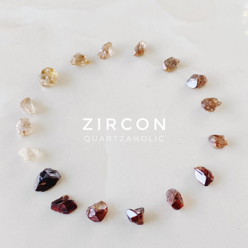 Nhẫn Claws Zircon