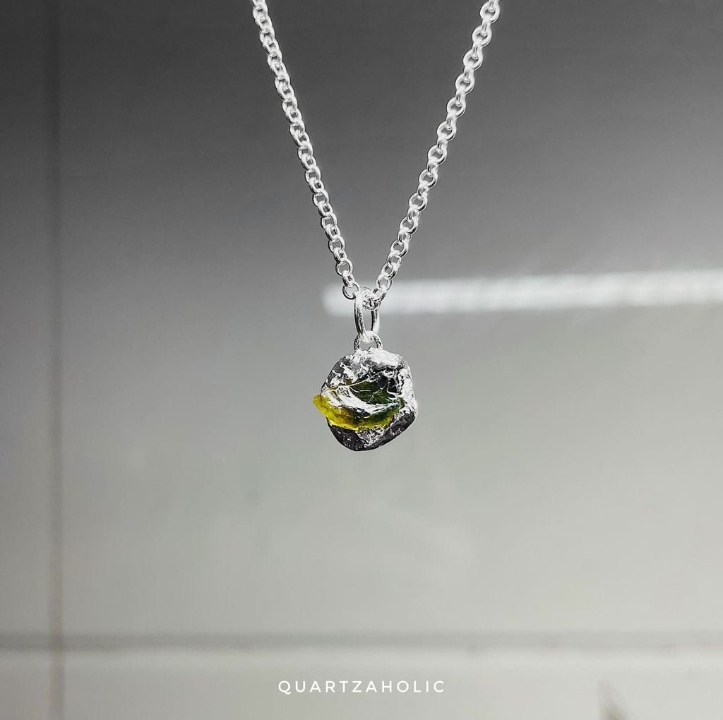 Mặt Dây Sapphire Trapped