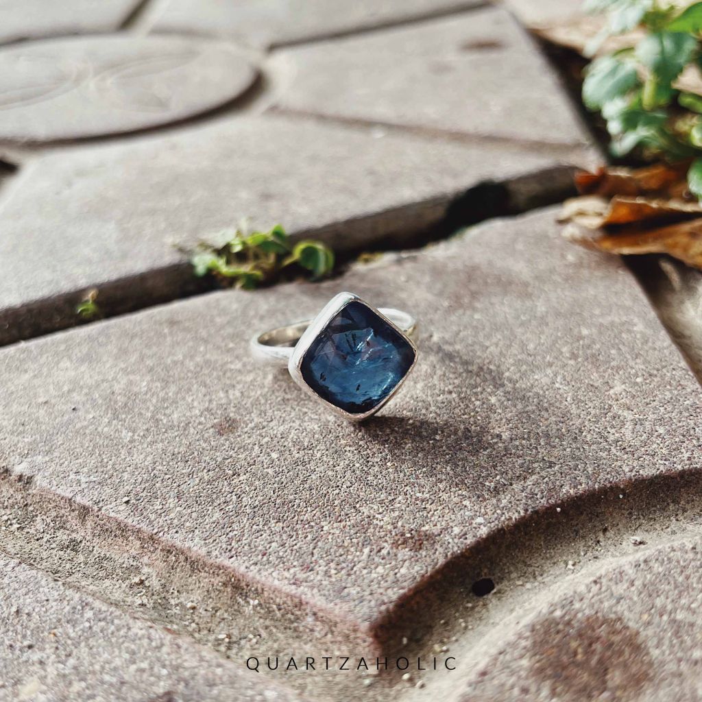 Nhẫn Freeset Rose Cut Kyanite