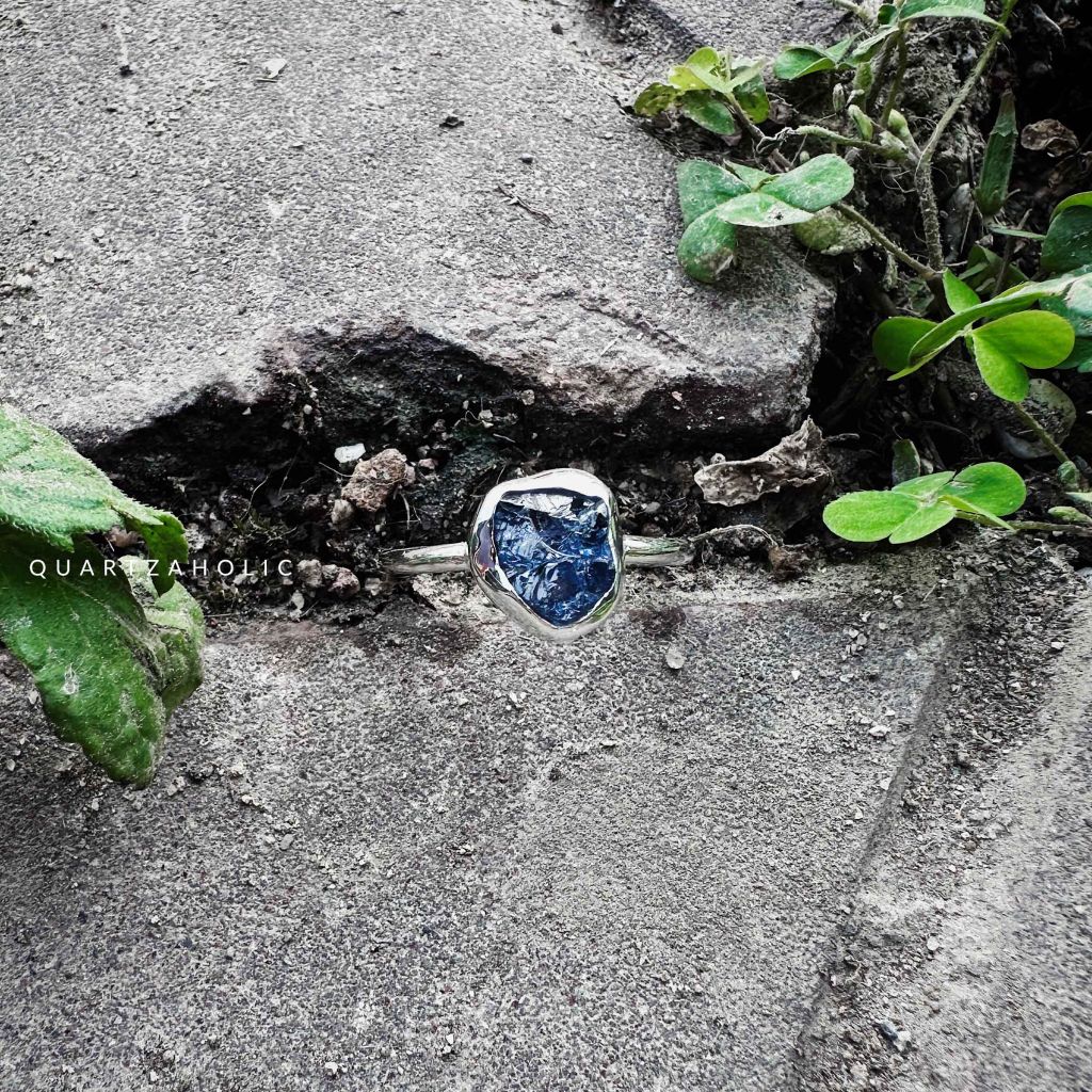 Nhẫn Freeset Blue Spinel