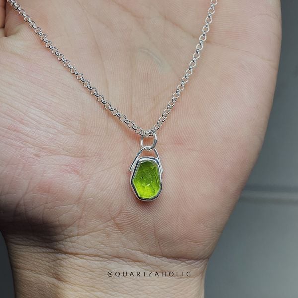  Mặt Dây Freeset Rosecut Peridot 