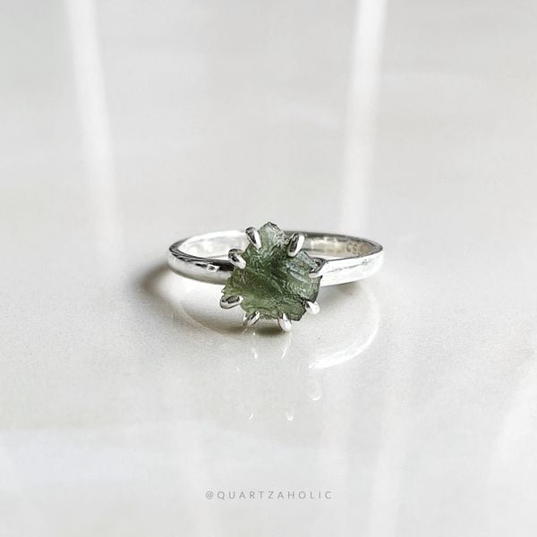  Nhẫn Claws Moldavite 