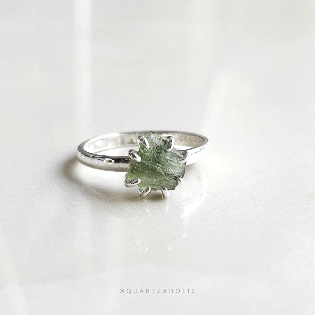 Nhẫn Claws Moldavite