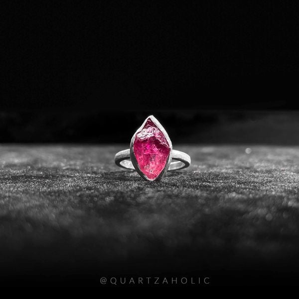  Nhẫn Freeset Rubellite 