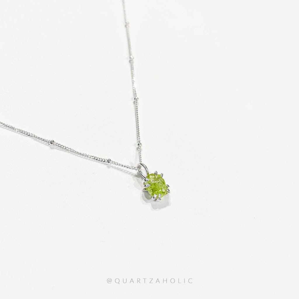 Mặt Dây Claws Peridot