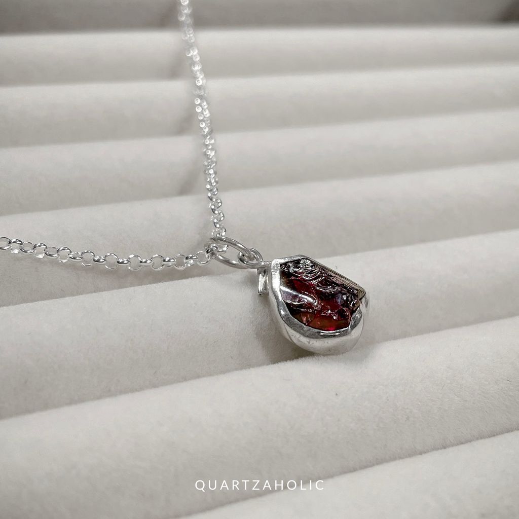 Mặt Dây Freeset Garnet