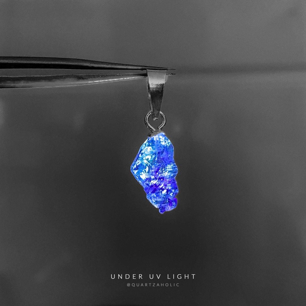 Mặt Dây Fluorescent Petroleum Quartz