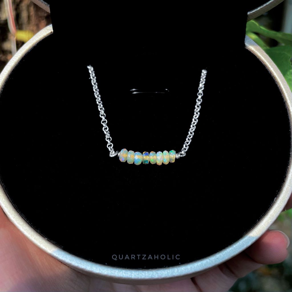 Vòng Tay Line Opal