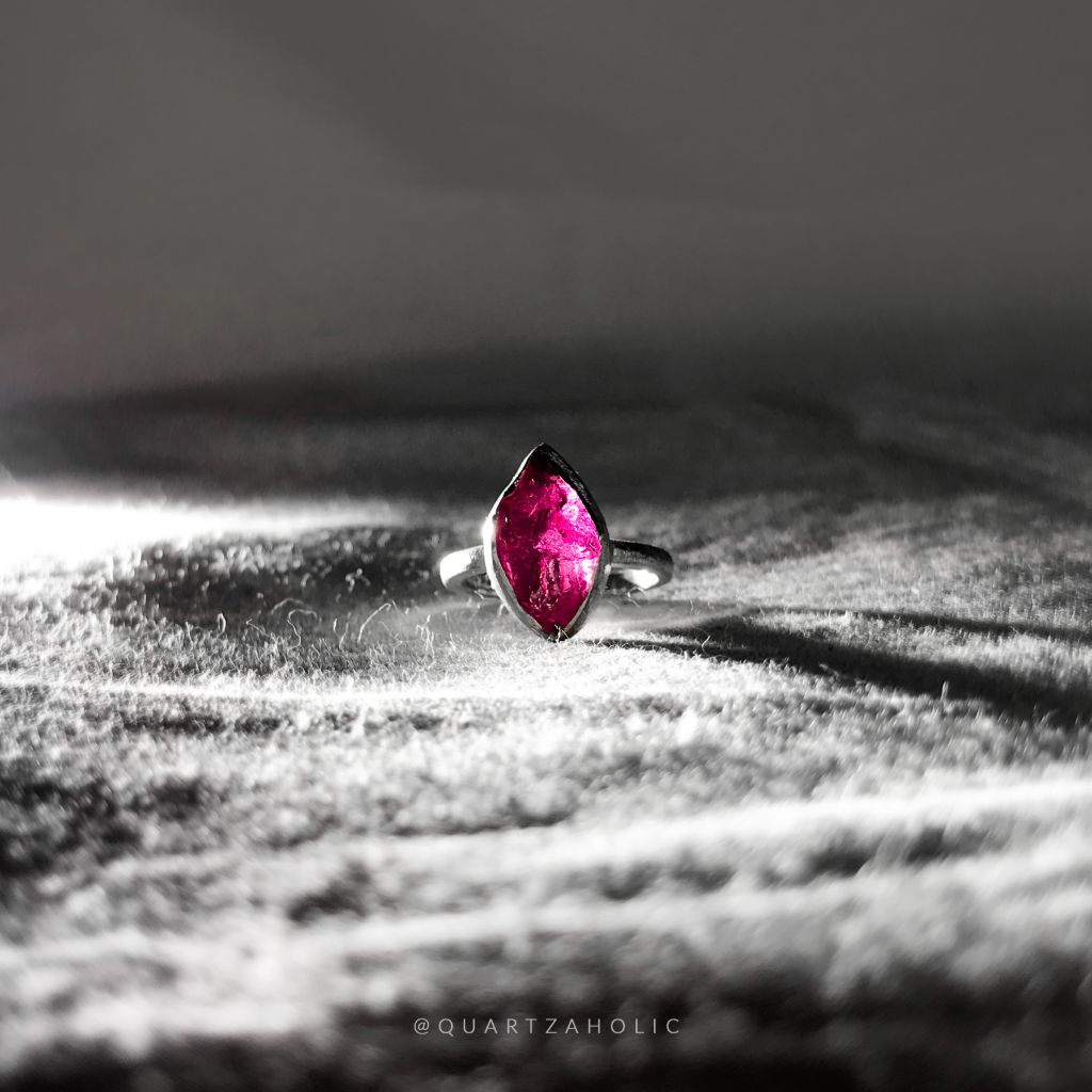 Nhẫn Freeset Rubellite