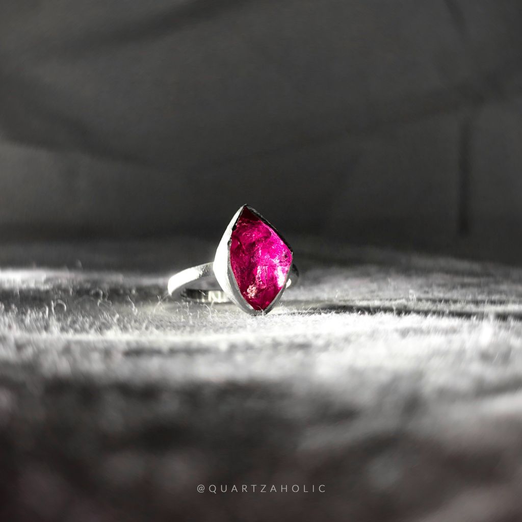 Nhẫn Freeset Rubellite