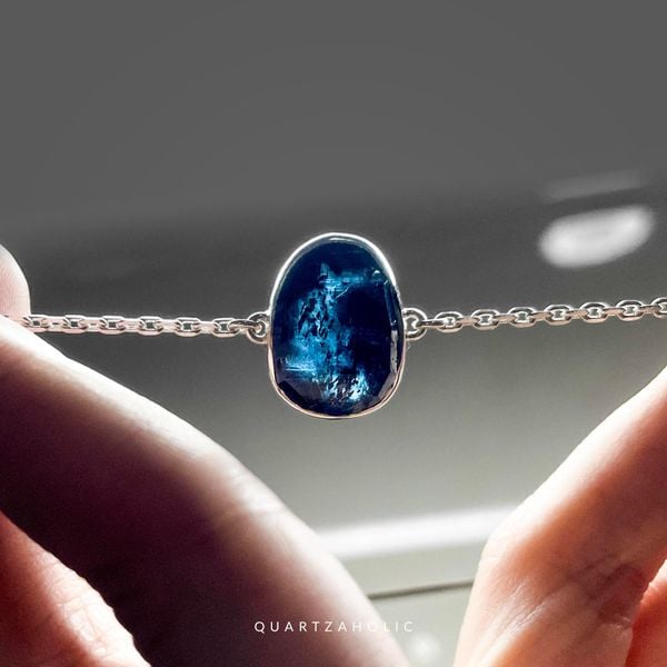  Vòng tay Freeset Kyanite khắc hình theo yêu cầu 