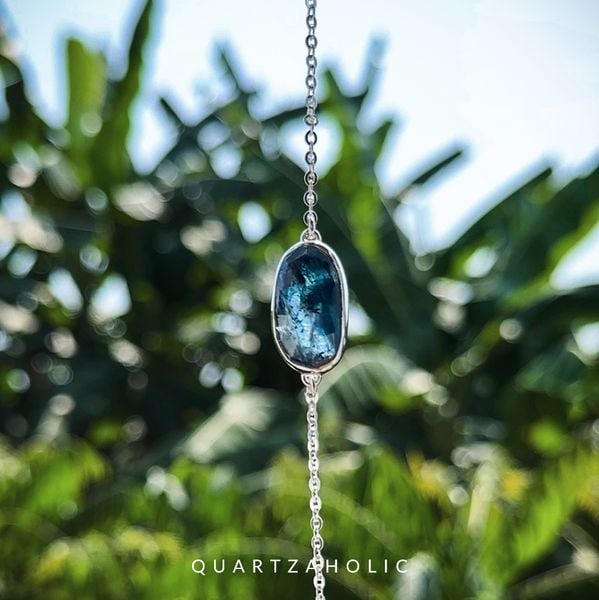  Vòng tay Freeset Kyanite khắc hình theo yêu cầu 