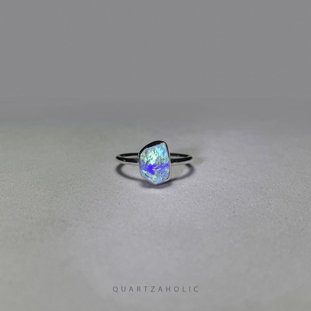 Nhẫn Freeset Fluorescent Petroleum Quartz
