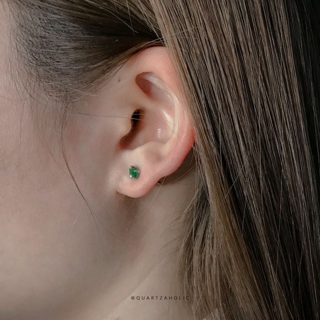 Bông Tai Stud Emerald